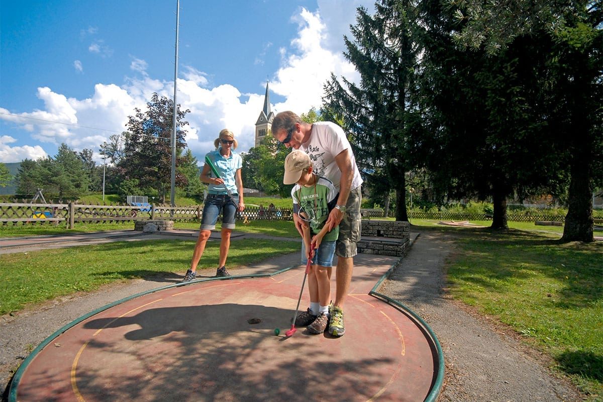 Minigolf spielen - Radstadt, Salzburger Land